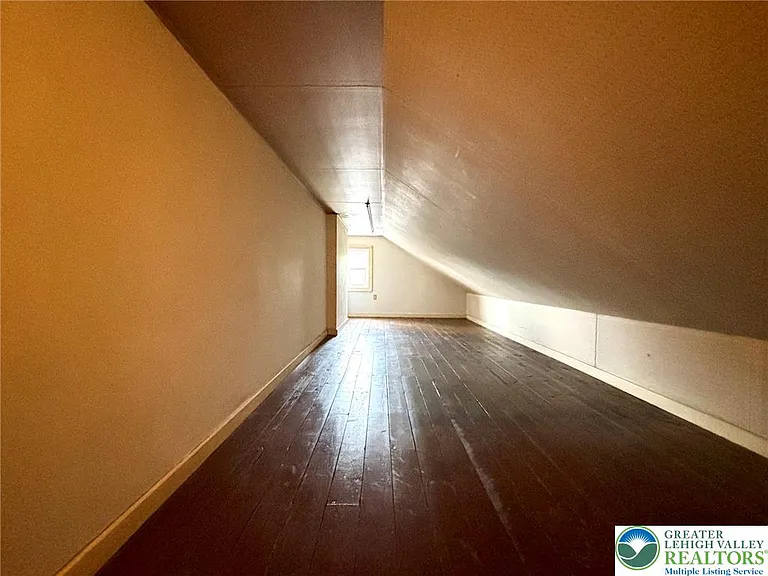 1342 N New St — Photo 19