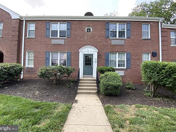 2nd image of 16 Auburn Ct #3-16C