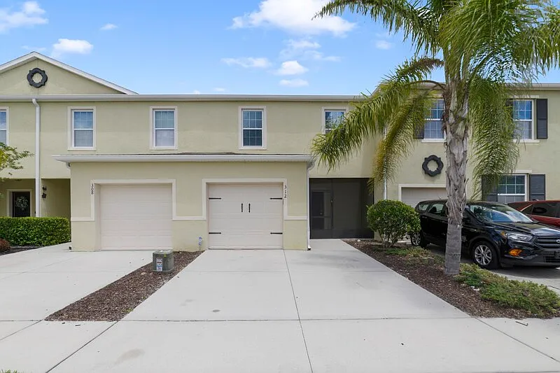 312 Arbor Lakes Dr