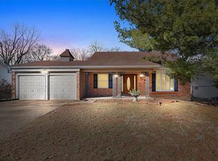60 Kimberly Ln, Saint Peters, MO