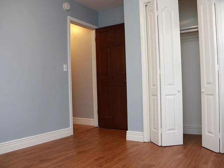 252 Marcus St SW — Photo 13