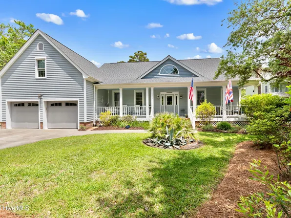 1016 Captain Adkins Drive SE, Southport, NC 28461