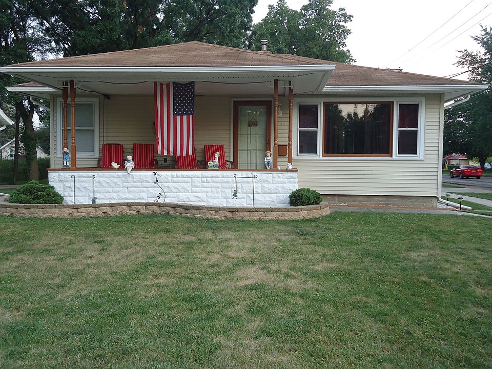 Front view of house.