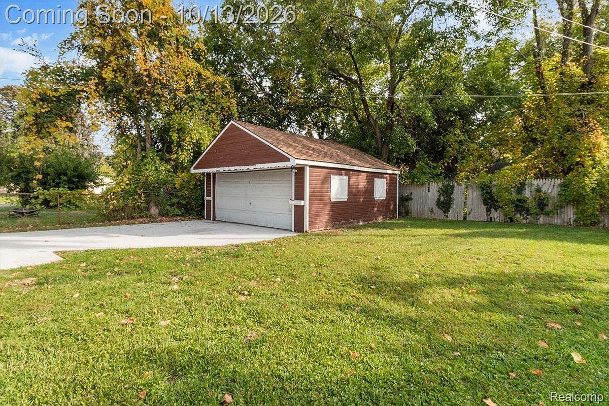 18104 Oakfield St, photo 26