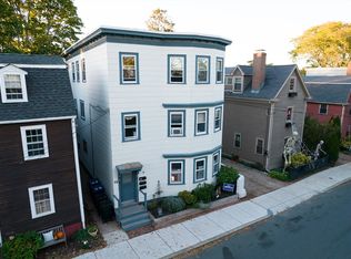 72 Derby St, Salem, MA 01970