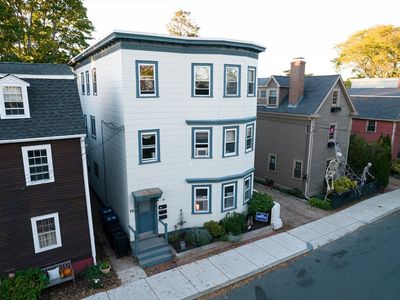 72 Derby St, Salem, MA, 01970