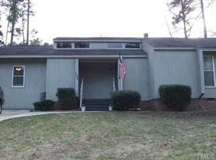 106 Solway Ct, Cary, NC 27511