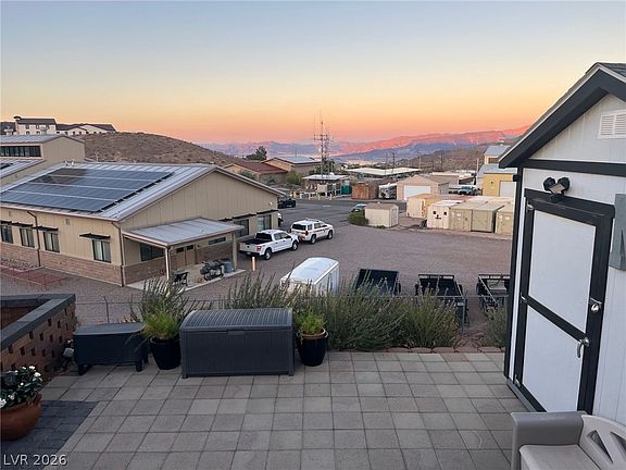 4th image of 829 Pelican Way