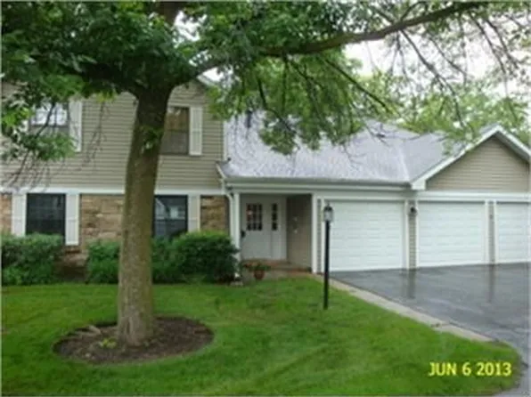1222 Sandhurst Ct Unit C1, Schaumburg, IL 60193