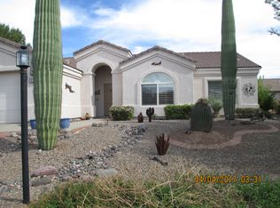 1956 E Cliff Swallow Trl, Green Valley, AZ 85614