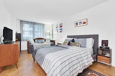 Rented by Cooper & Cooper Real Estate