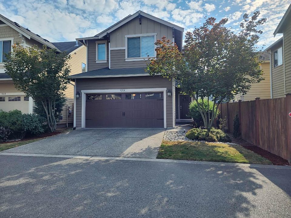 1st image of 9214 1st St SE