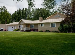 756 S 7th W, Sugar City, ID 83448