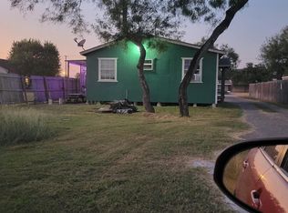 325 W Corral Ave, Kingsville, TX 78363