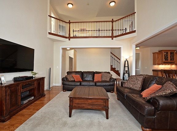 5th image of 25644 Meadowland Cir