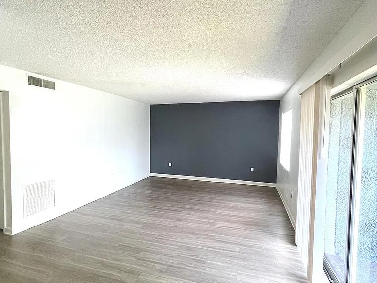 2565 N Alafaya Trl #128 — Photo 5