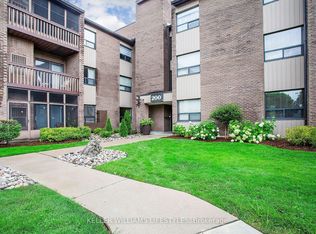200 Everglade Cres #104, London, ON N6H 4P8