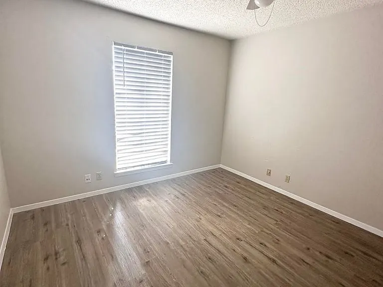 4808 Country Club Dr #A — Photo 7