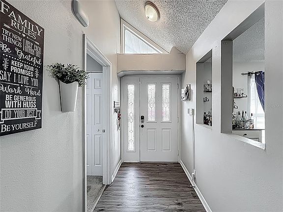 4th image of 340 VAIL DRIVE