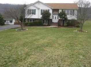 149 Wentworth Ln, Daleville, VA 24083