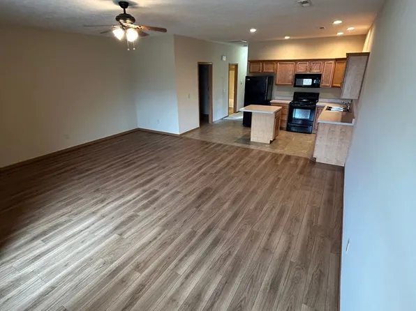 1011 Laurel Tree Ct APT B, Troy, OH 45373