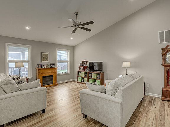 5th image of 1174 Fawnwood Dr