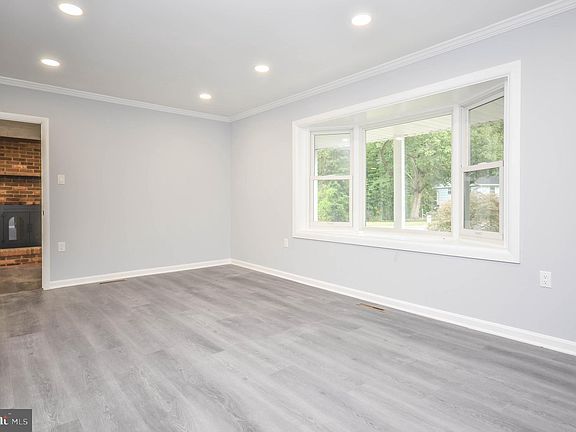 2nd image of 8218 Sherbrooke Ct