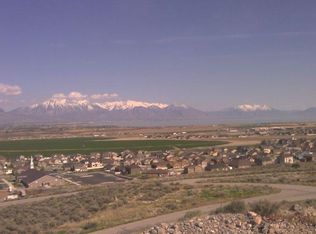 1142 W Sagehill Dr, Saratoga Springs, UT 84045