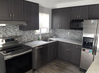 4005 Fielding Ct, Cypress, CA 90630