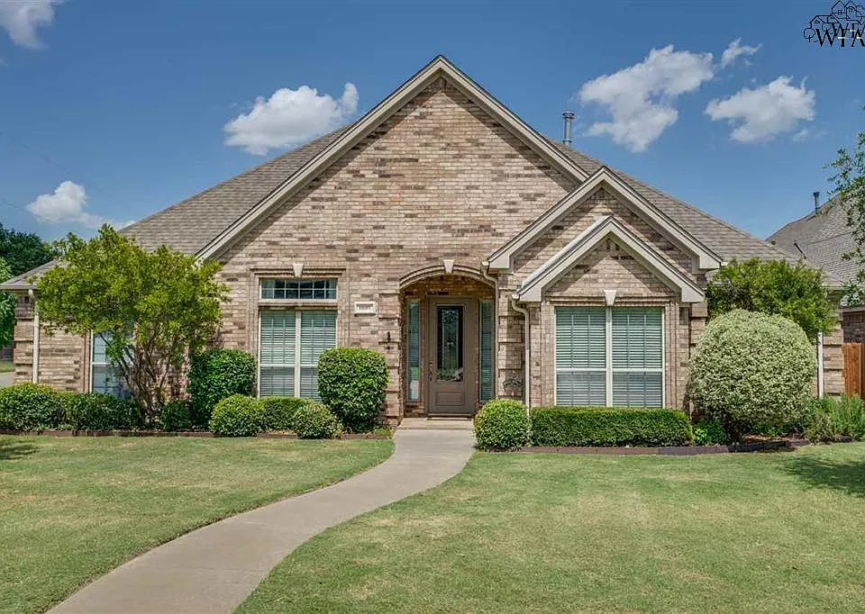 8 Maplewood Ct