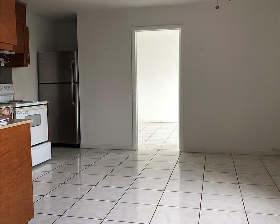1st image of 899 West Ave APT 4H