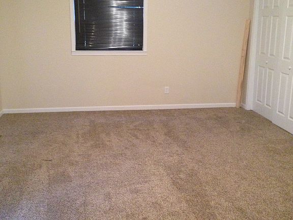 3rd image of 20466 NE 10th Ave