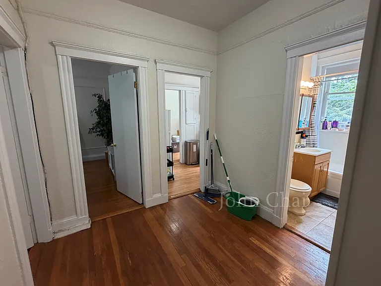 70 Chiswick Rd #16 — Photo 15