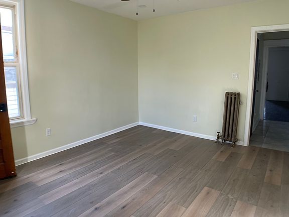 4th image of 174 N 17th St Floor 3
