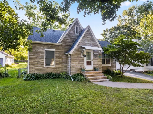 1852 Flandrau St, Saint Paul, MN 55109