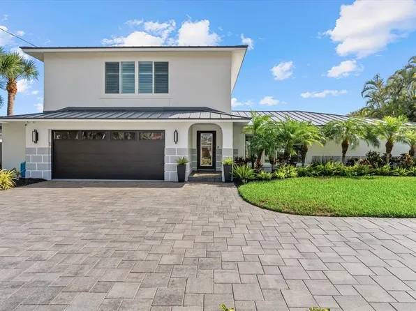 813 Idlewild Way, Sarasota, FL 34242