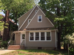 109 North Cottage St, Valley Stream, NY 11580