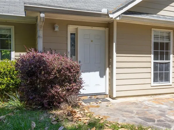 630 Forrest Retreat, Buford, GA 30518