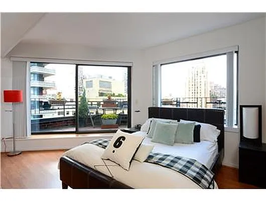 Sold by Douglas Elliman | media 22