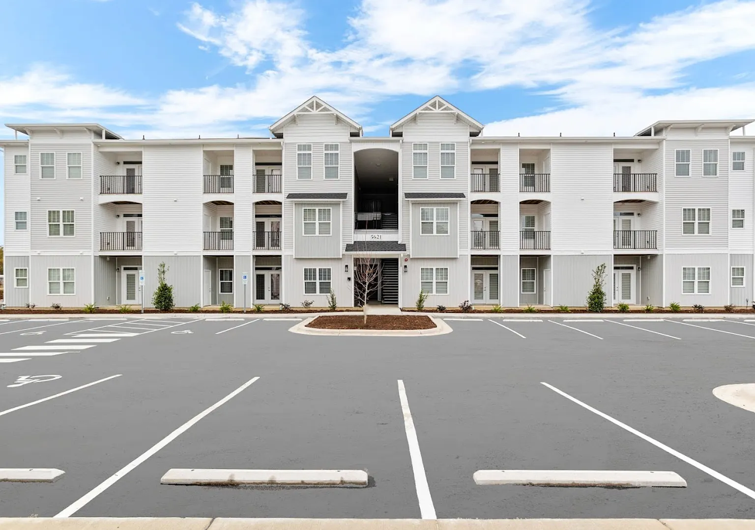 Special Offer! Submit your application before August 31, while supplies last for a rental rate of... — Photo 1