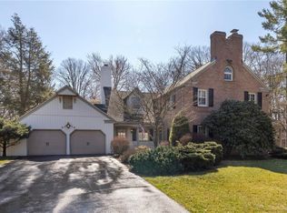 4000 Maulfair Dr, Allentown, PA 18103