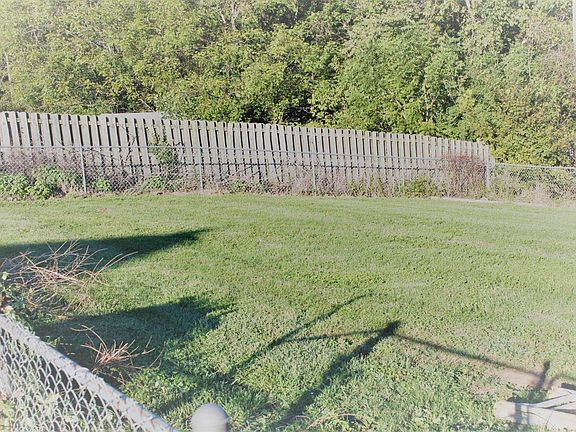 5th image of 193 Rolling Acres Dr