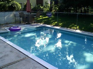 7 Darlene Ct, Randolph, NJ