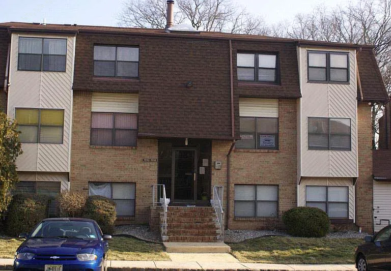 1916 Raspberry Ct — Photo 1