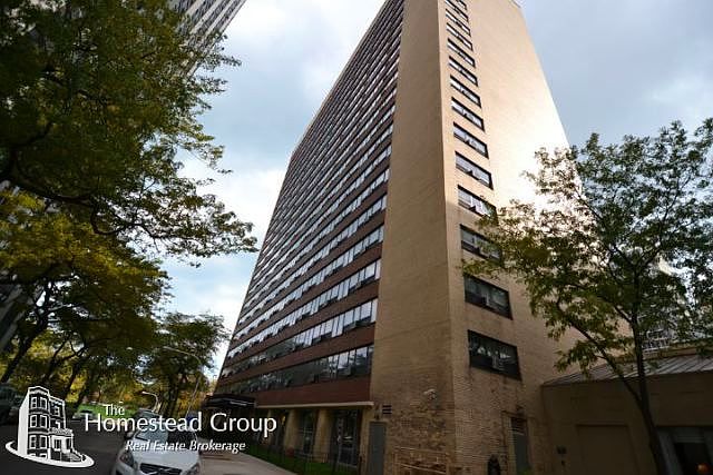 1st image of 3133 N Lake Shore Dr W #1306