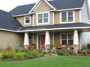 17531 Hayes Ave, Lakeville, MN 55044