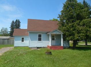 637 Eskil Ave, Kingsford, MI 49802