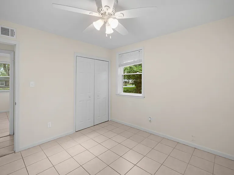 527 Red Oak Rd — Photo 15