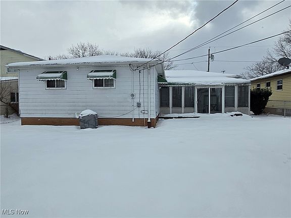 3rd image of 18743 Garden Blvd