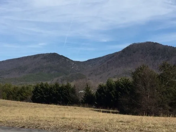 109 Waterstone Ct, Benton, TN 37307